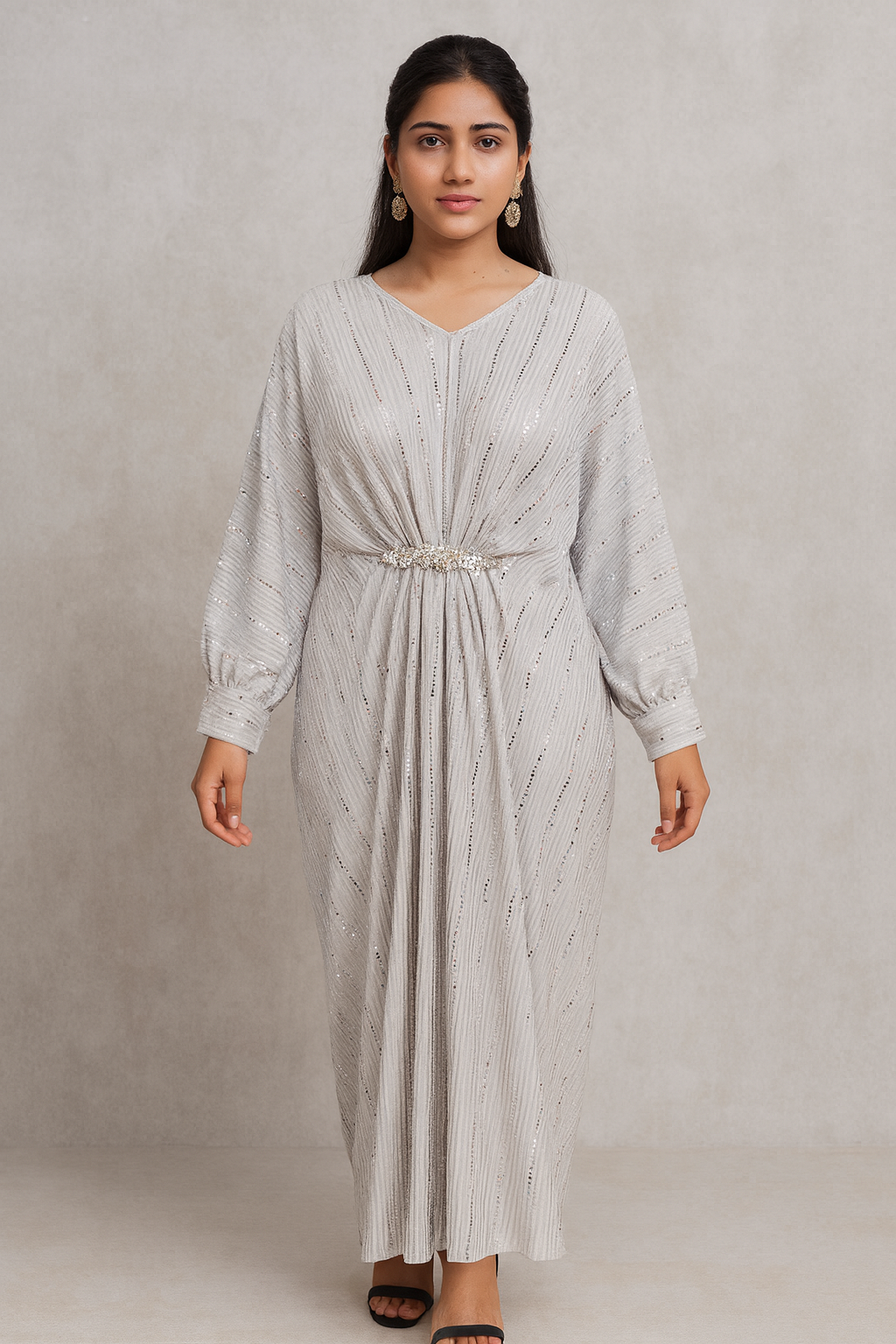 file_00000000def4622fbdf98a07dbfe24d0 Silver silk party kaftan